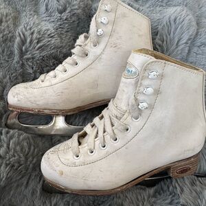 Riedell Youth Figure Skates – Size 13 – Priced for Condition
